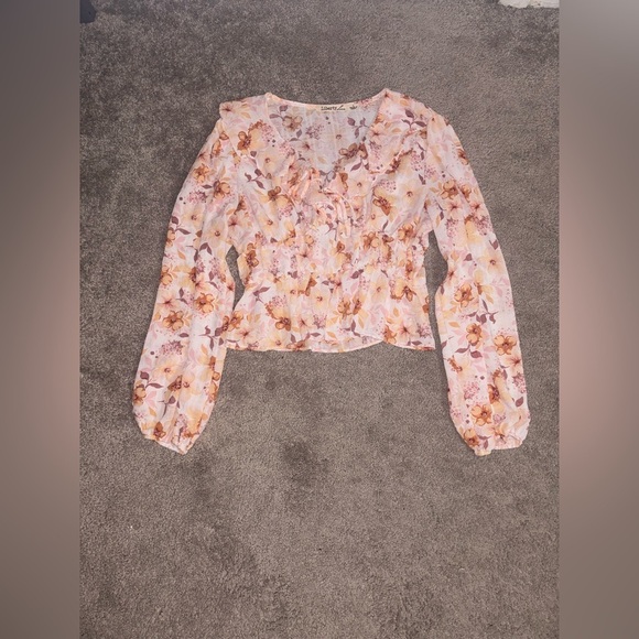 Liberty Love Tops - Liberty Love Women's Ruffle Neck
Floral Long Sleeves Crop Top
Multicolor Size L